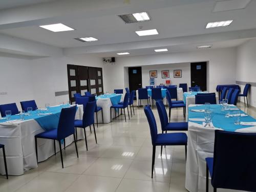 Hotel Mar Azul Neivaにあるビジネスエリアまたは会議室