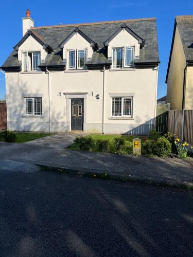 Gallery image of Large 3 bedroom family home in Maganey