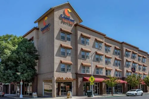 Comfort Suites Visalia - Convention Center in Visalia