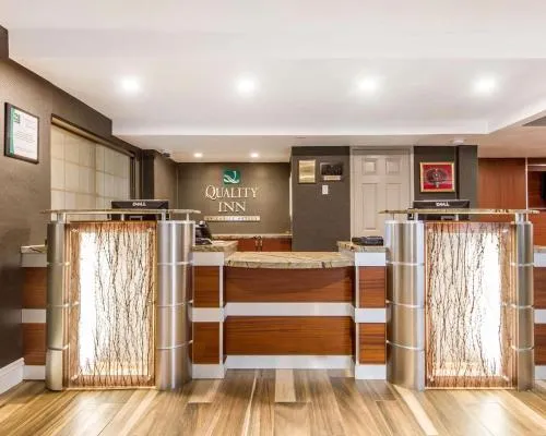Quality Inn Sacramento Convention Center in Elk Grove