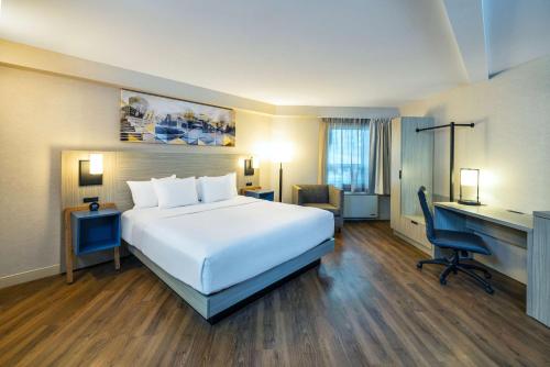 Postel nebo postele na pokoji v ubytování Comfort Inn