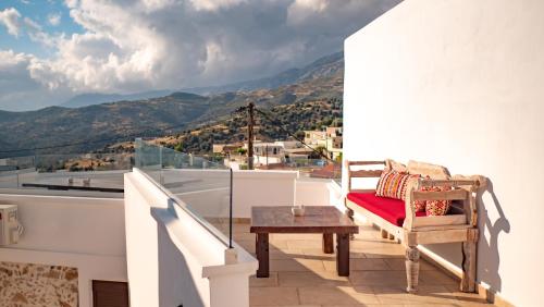 Gallery image of Nithavri's Pool Apartments in Níthavris