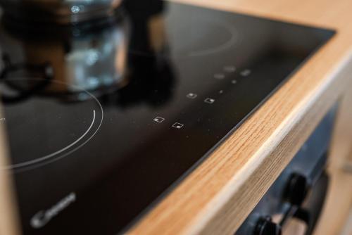 a close up of a close up of a microwave at Milan Navigli Darsena - In City Center - AC in Milan