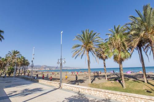 Estudio a 200 metros de la playa