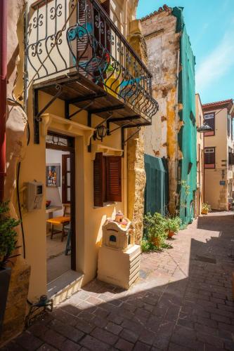 Romantic Maisonette