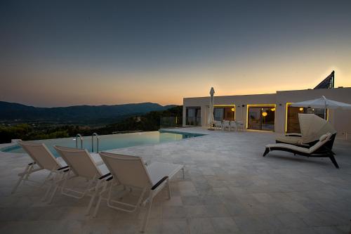 Gallery image of Villa White Pearl in Sarti
