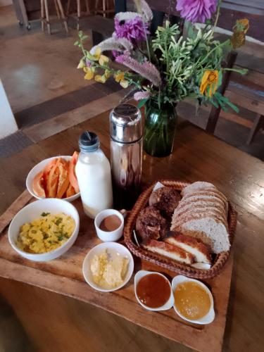 Еда / где поесть недалеко от фермерского дома