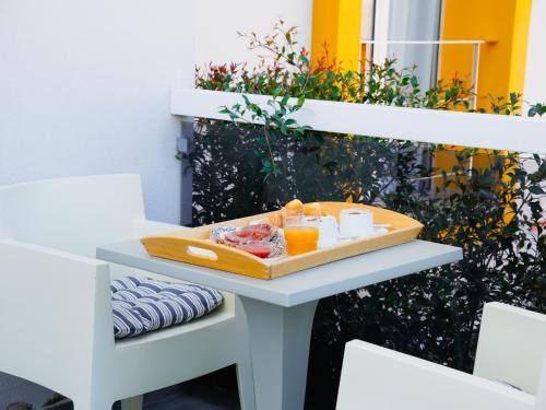 Jídlo v hotelu nebo okolí