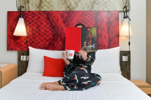 Katil atau katil-katil dalam bilik di ibis Doha
