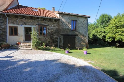 Beautiful country cottage in Limousin Natural Park