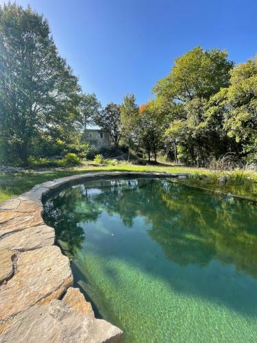 Magnifique ferme rénovée et sa piscine écologique - 15 personnes - 7 chambres