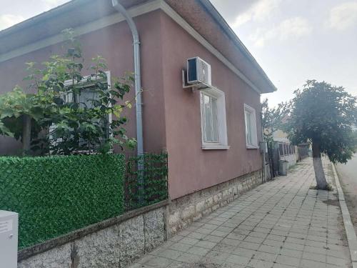 Budova, kde se prázdninový dům nachází