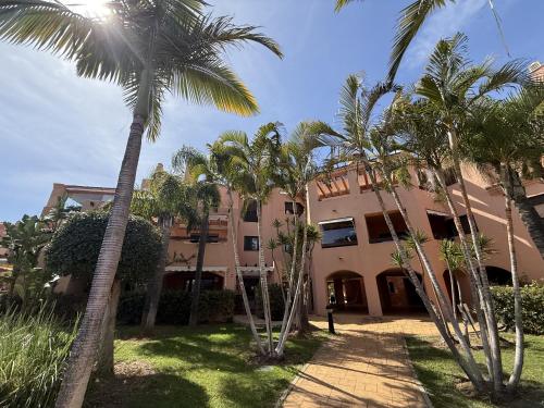 Hacienda del Sol - Beachside Retreat with Pools