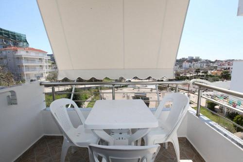 Villa Noahにあるバルコニーまたはテラス