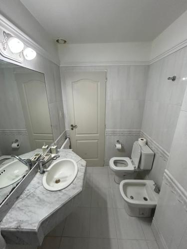 Koupelna v ubytování Edificio Las Calas