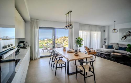 Modern Apartment with Year-Round Open Pool