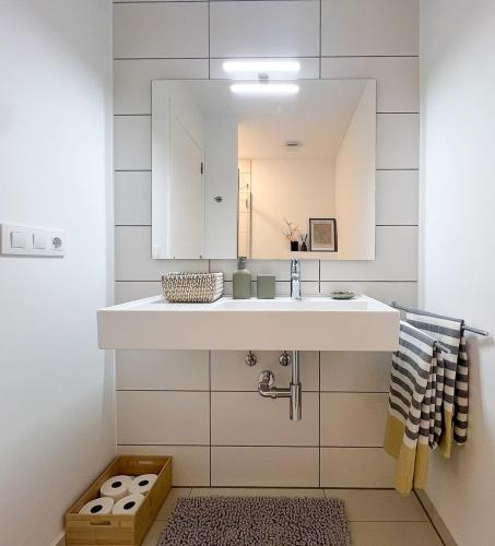 Oceano Residence La Caleta with Sea View & Terrace, 2B
