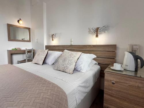 Christina Hotel, Adults Only, Heated Salt Water Pool photo 2