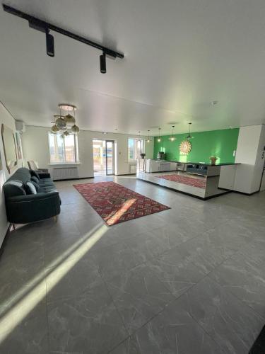 Gallery image of Aq Jol in Uralsk