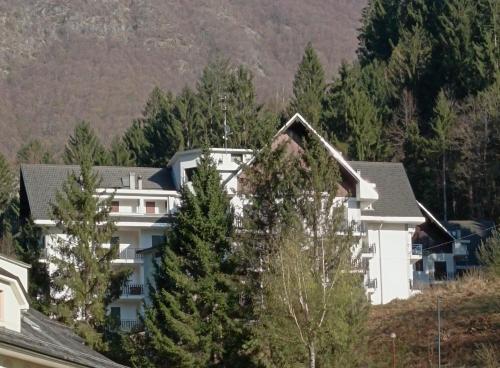 Nespecifikovaný výhled na hory nebo výhled na hory při pohledu z apartmánu