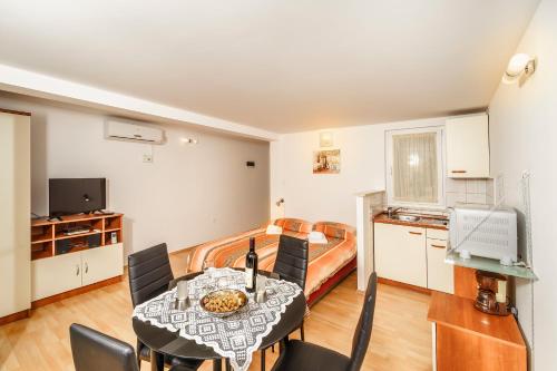 Gallery image of Apartmani Amila-Pisak in Pisak