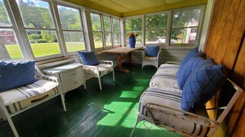 Ruang duduk di Historical Home with Amenities Nearby - Delaware River, General Store, Post Office, Tavern