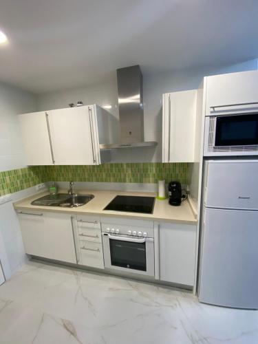BENALBEACH LOFT ENCANTADOR Newly Renovated