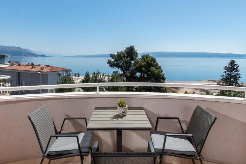 Big modern two - bedroom apartment with sea view and balcony - Spalato