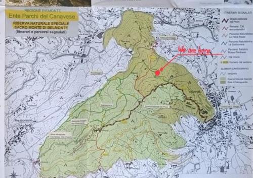 a map with a red line on it at Un Soggiorno nella Natura in Valperga