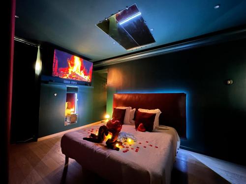 Mieuxqualhotel jacuzzi privatif Velvet Desire