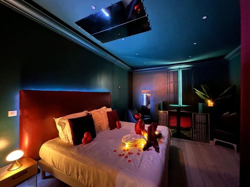 Mieuxqualhotel jacuzzi privatif Velvet Desire