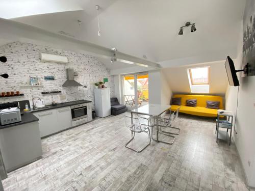 8x8 Tetőtér Apartman 6724 Szeged, Boros József utca 23 A kép - 2