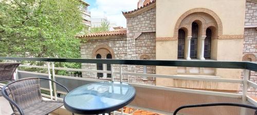 Lovely apartment in Acropolis museum