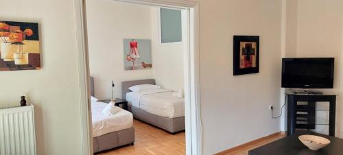 Lovely apartment in Acropolis museum
