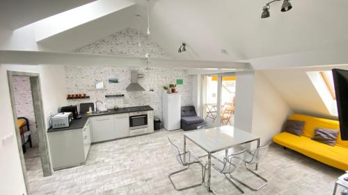 8x8 Tetőtér Apartman 6724 Szeged, Boros József utca 23 A kép - 3