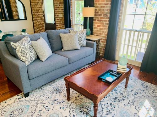 Foto Charming Creole Cottage 2 Blocks Across Rampart St from French Quarter 5