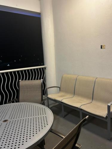 オーランドにあるStylish 2BR Near Disney Parksのギャラリーの写真