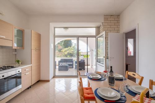 Gallery image of Appartamento Rosa Villa Ada Punta Prosciutto in Punta Prosciutto