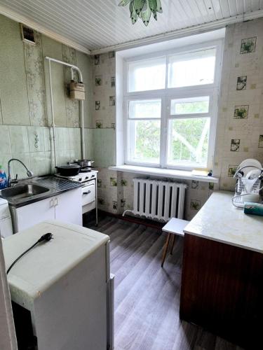 Kuchyň nebo kuchyňský kout v ubytování посуточная Халяльная квартира Жалал-Абад