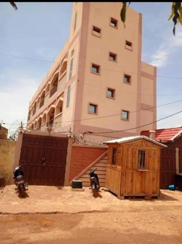 Φωτογραφία από το άλμπουμ του Redsea appartement σε Ouagadougou