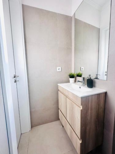 The Crespo House - NO 4D - Rooms & Stays