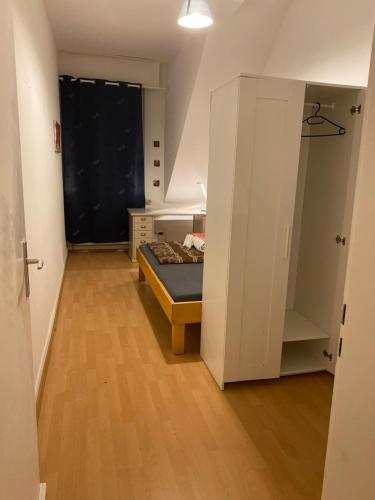 Postel nebo postele na pokoji v ubytování Nice Private Room in Shared Apartment - 2er WG