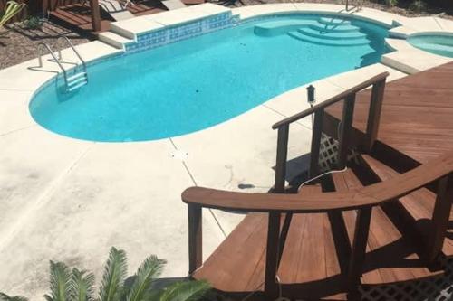 Piscina en o cerca de Golf Cart Private pool Bay and Beach Access Pet Friendly
