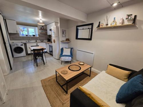 Studio de charme avec jardin au Quatre-Moulins