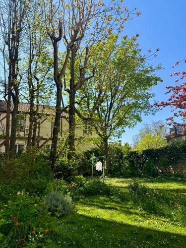 Photo de la galerie de l'établissement Montmartre Hidden Artist Loft, à Paris