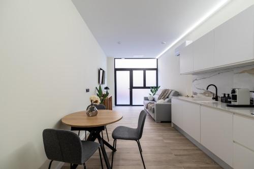 Tao Suite 2 next to the Aquarium