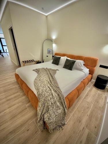 Tao Suite 2 next to the Aquarium