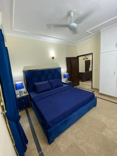 Blue Horizon Room in JoharTown