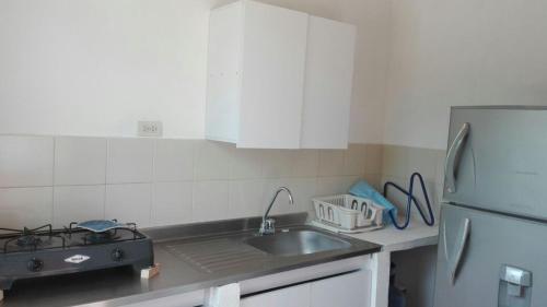Dapur atau dapur kecil di Cabaña 2 en la mejor playa de Coveñas
