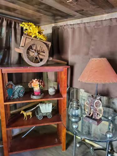 Gambar di galeri bagi Peaceful Ranch Cabin di Sullivan City